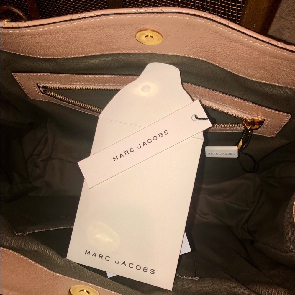 Marc Jacobs Handbag - Picture 8 of 8